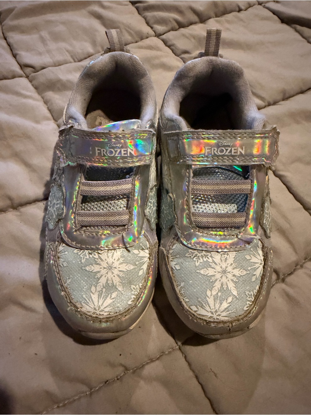 Disney Frozen Girls Silver Holographic Snowflake Sneakers